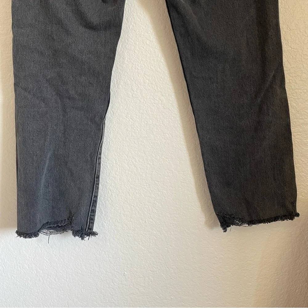 Levi’s Wedgie Straight Leg Black Distressed Denim Jeans 100% Cotton Frayed Hem